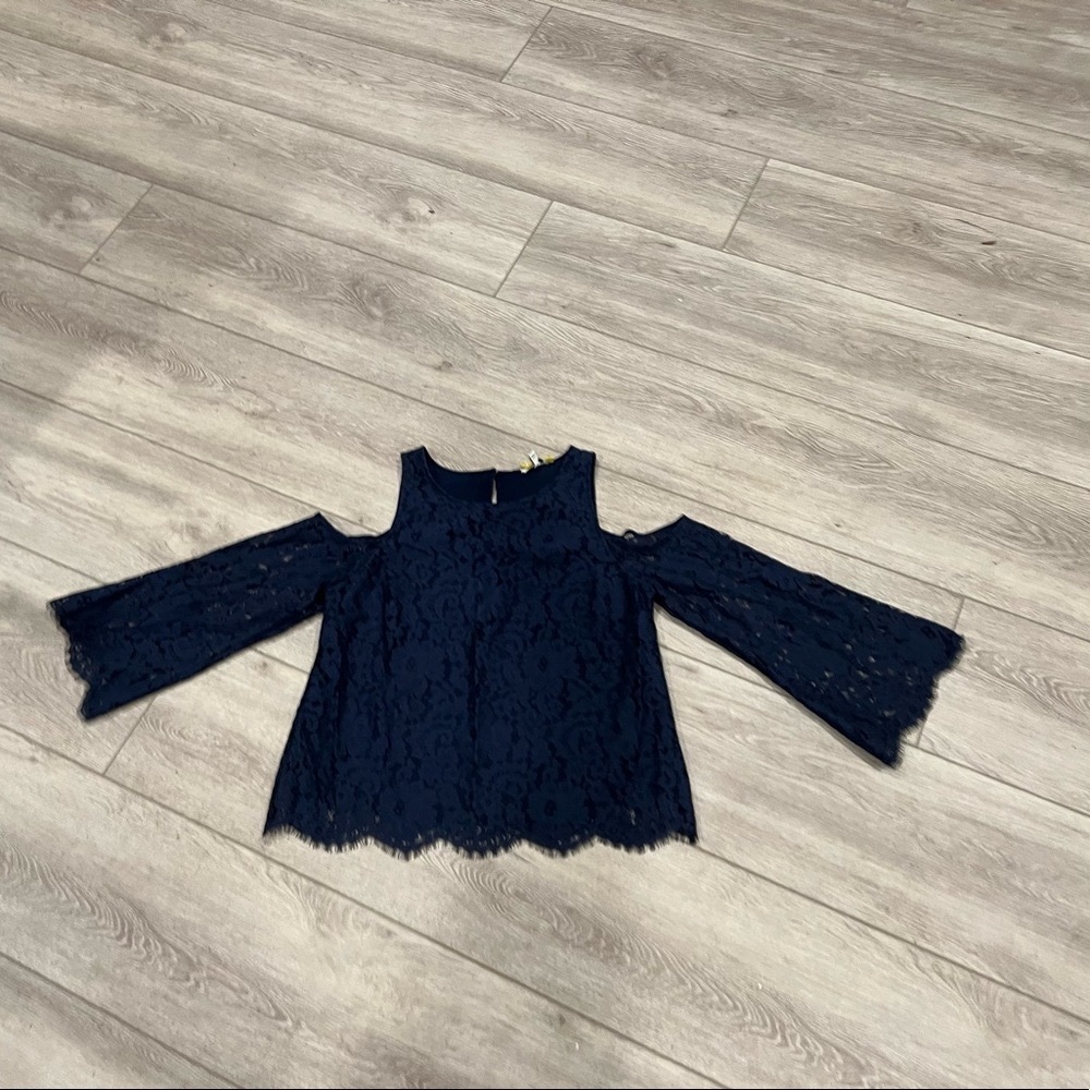 Joie blue lace cold shoulder blouse Sz M